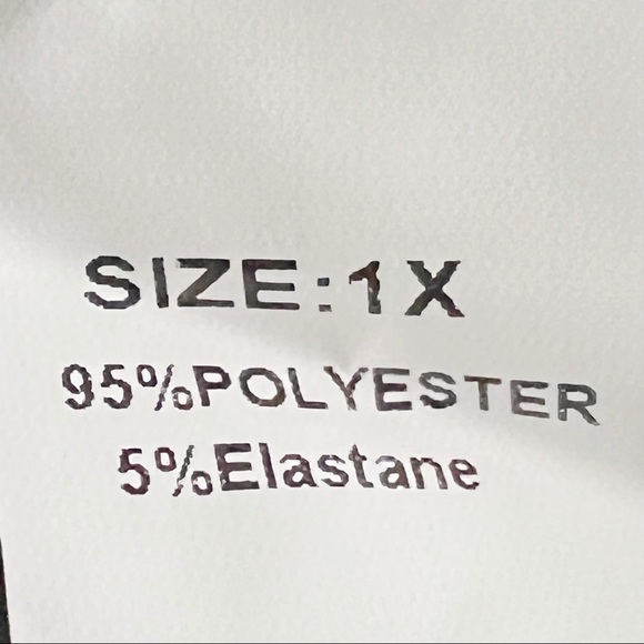 Tiered Riffled Short Sleeve Plus Size Blouse - Picture 8 of 8